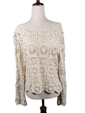 Ultra Pink Women's Beige Crochet Long Sleeve Top Medium h1182